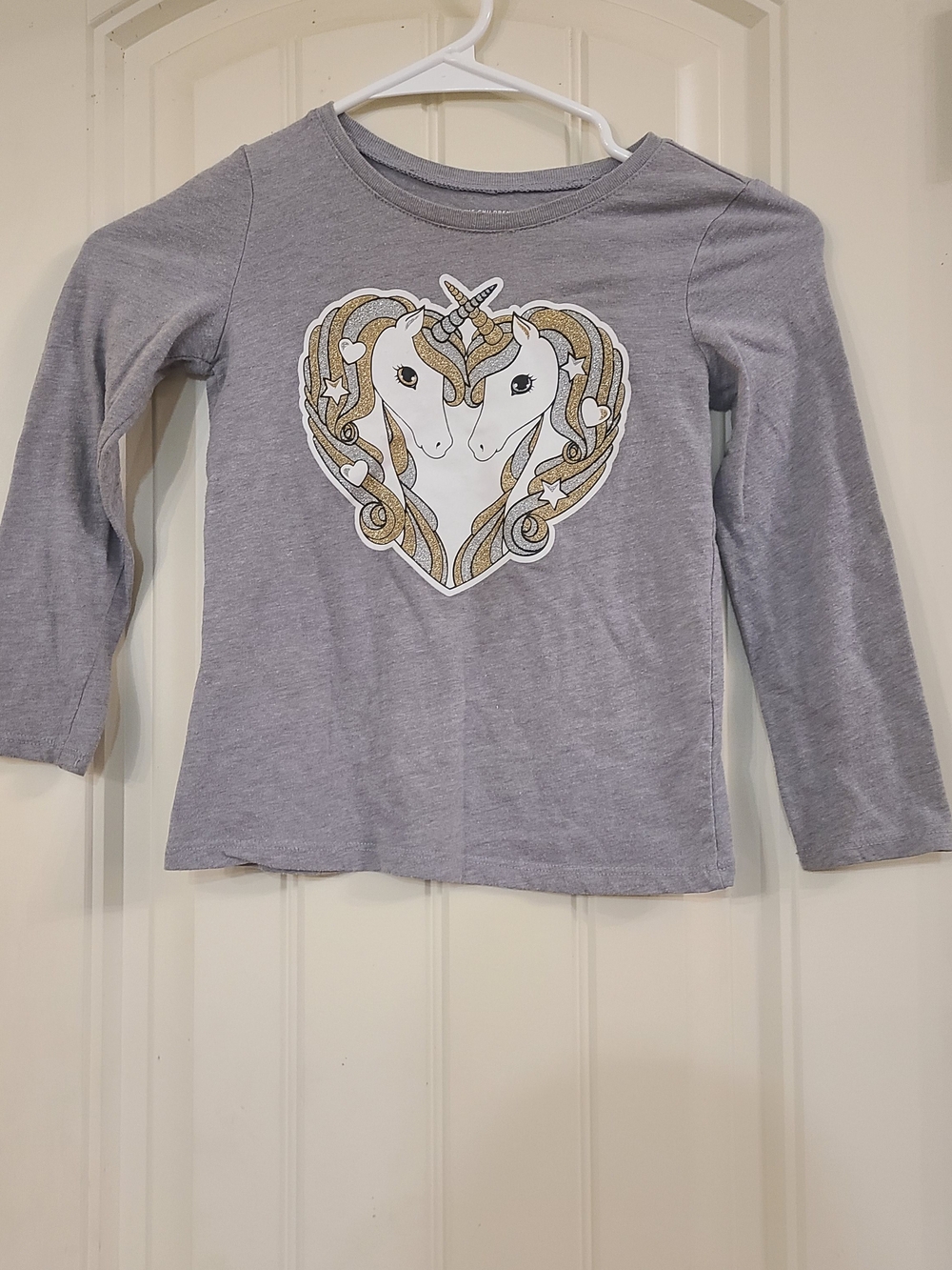The Children's Place Gray Long Sleeve Unicorn Heart Tee Size 5T